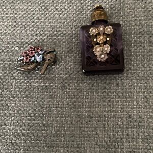 Floral Embellished Perfume Bottle and Shoe Brooch Set